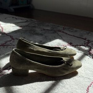Elegant Olive Green Ballet Shoes